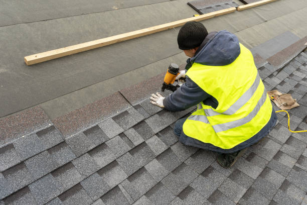 Roof Gutter Cleaning in Hope Valley, RI
